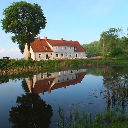 Dwor Klewiny Villa Buitenkant foto