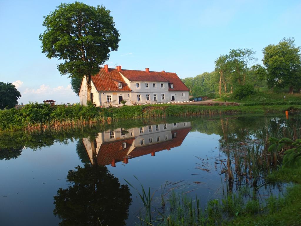 Dwor Klewiny Villa Buitenkant foto
